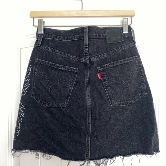 Levi’s high waisted jean skirt size 26(2) - Picture 4 of 4